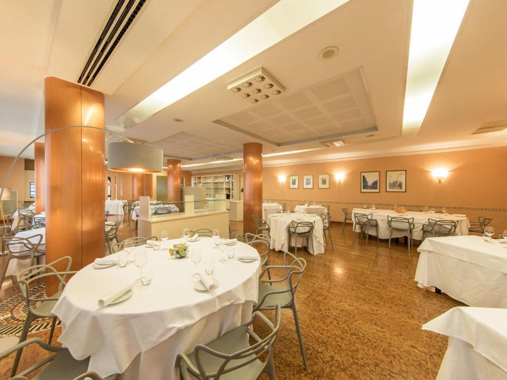 Ristorante Hotel Lucia - 100 Mt Dal Mare Джуліанова Екстер'єр фото